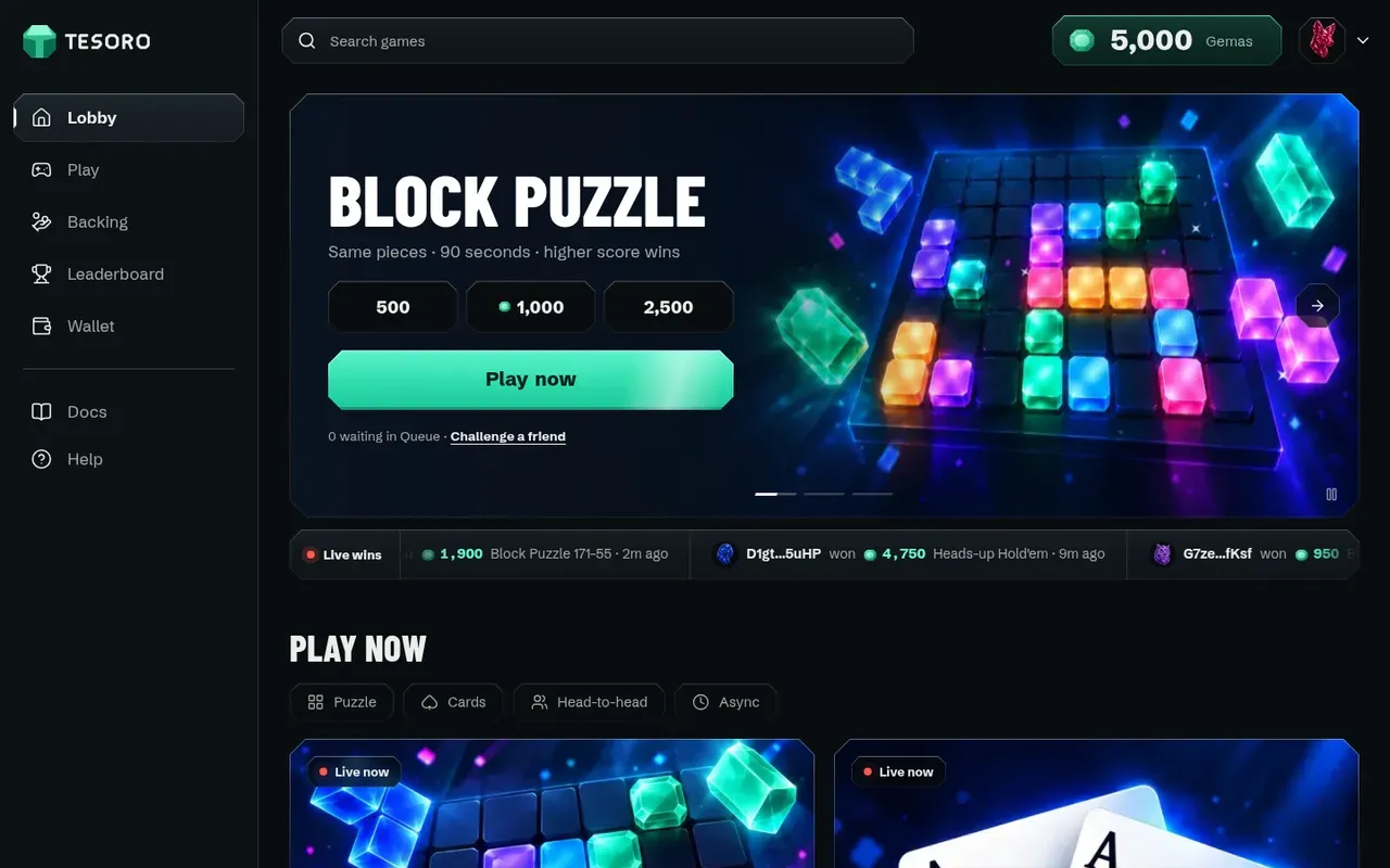 The Tesoro Lobby with the three Games, entry sizes and a Play now button